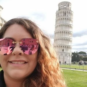 Meet your Posher, Elisa